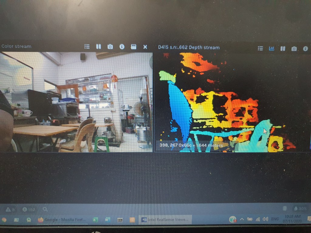 chair distant at 1.644m